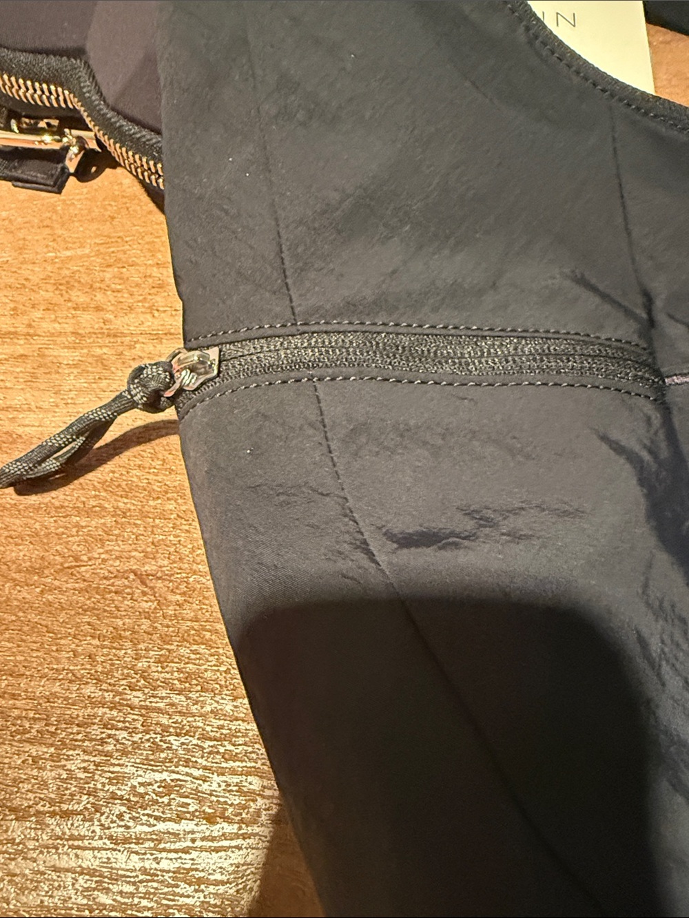 Lululemon Large Slouchy Sling Bag 13L - Picture 8 of 16